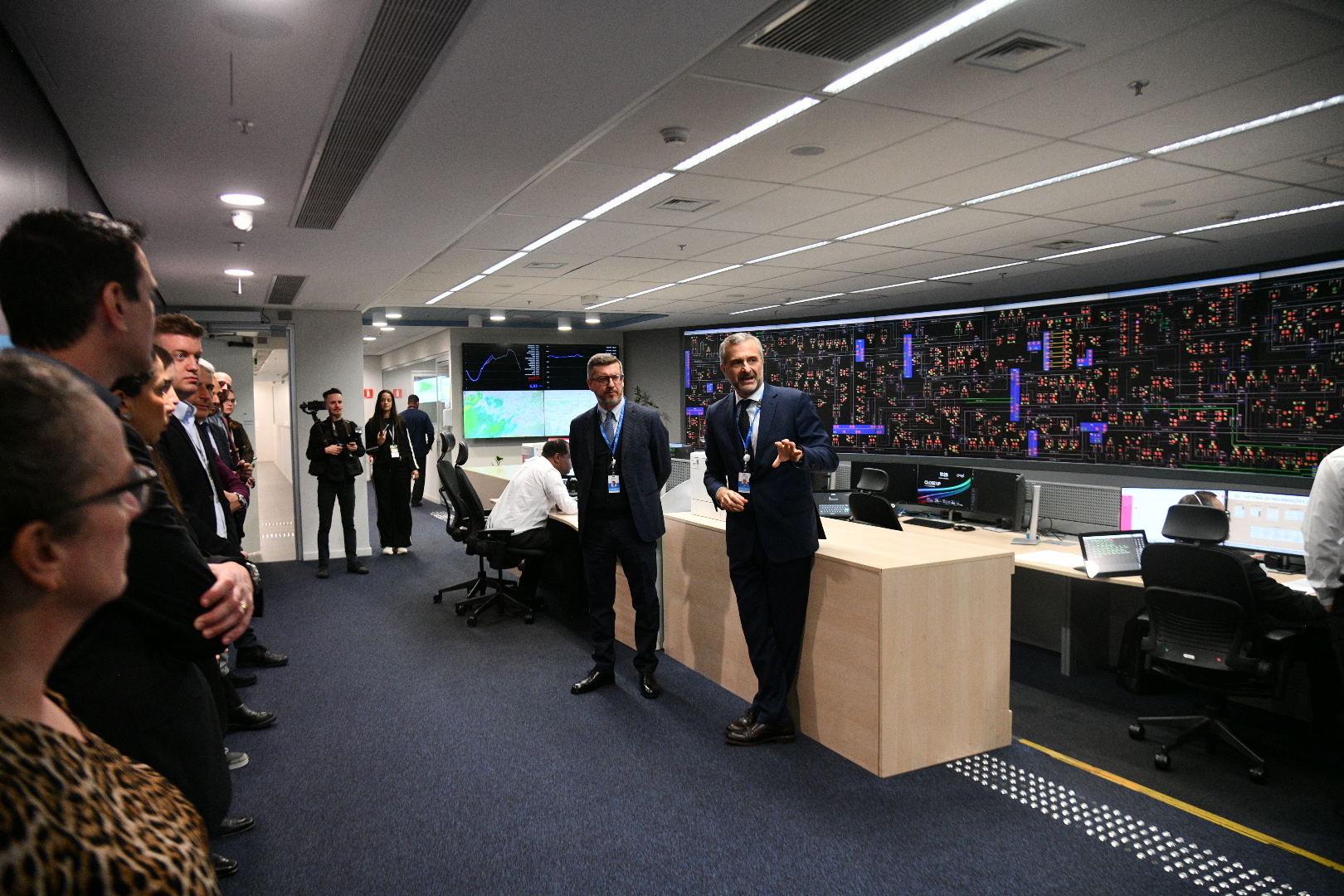 Enel recebe comitiva italiana e reforça papel estratégico na transição energética do país